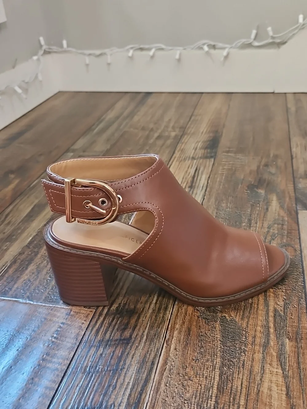 Tommy Hilfiger Cognac Leather Peep-Toe Chunky Block Stacked Heel Sandals